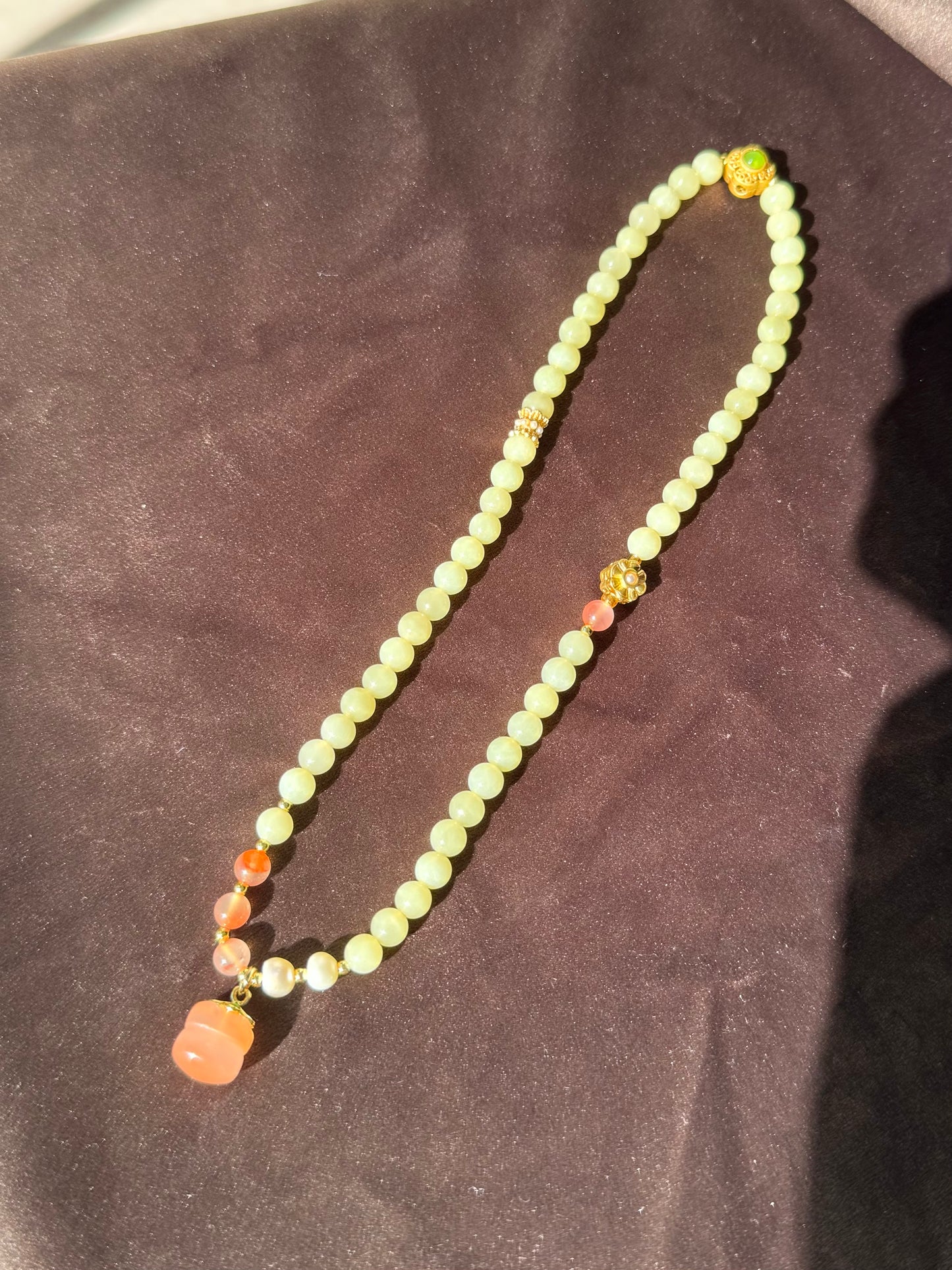 Natural yellow nephrite jade Beaded Bracelet with agate persimmon
