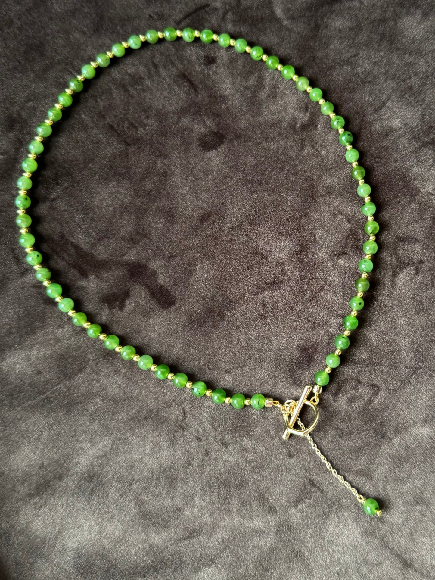 Natural green nephrite jade bead collarbone necklace