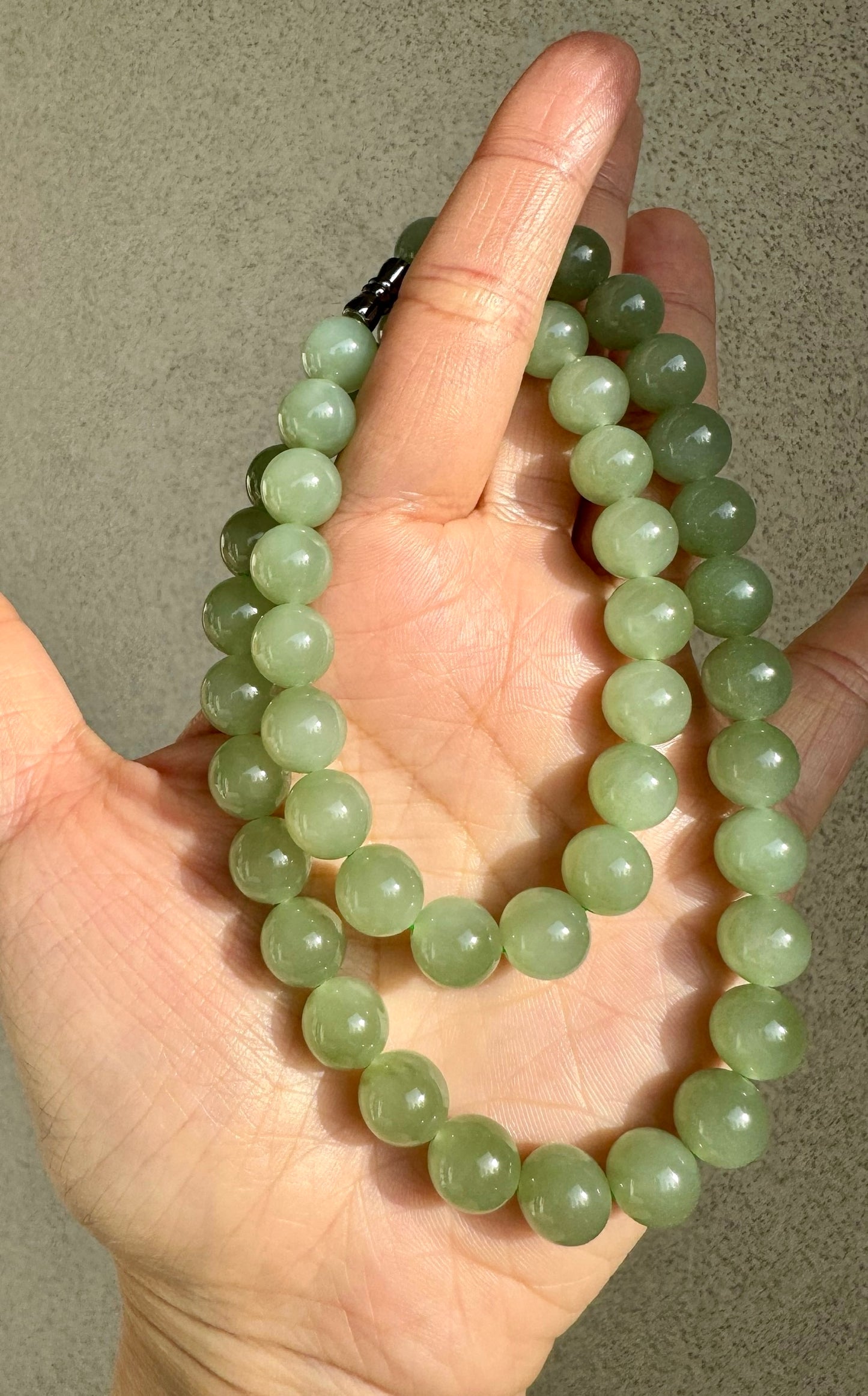 Green Jade Necklace | 9.5 mm Bead | Woman | 18inches mother's day gift