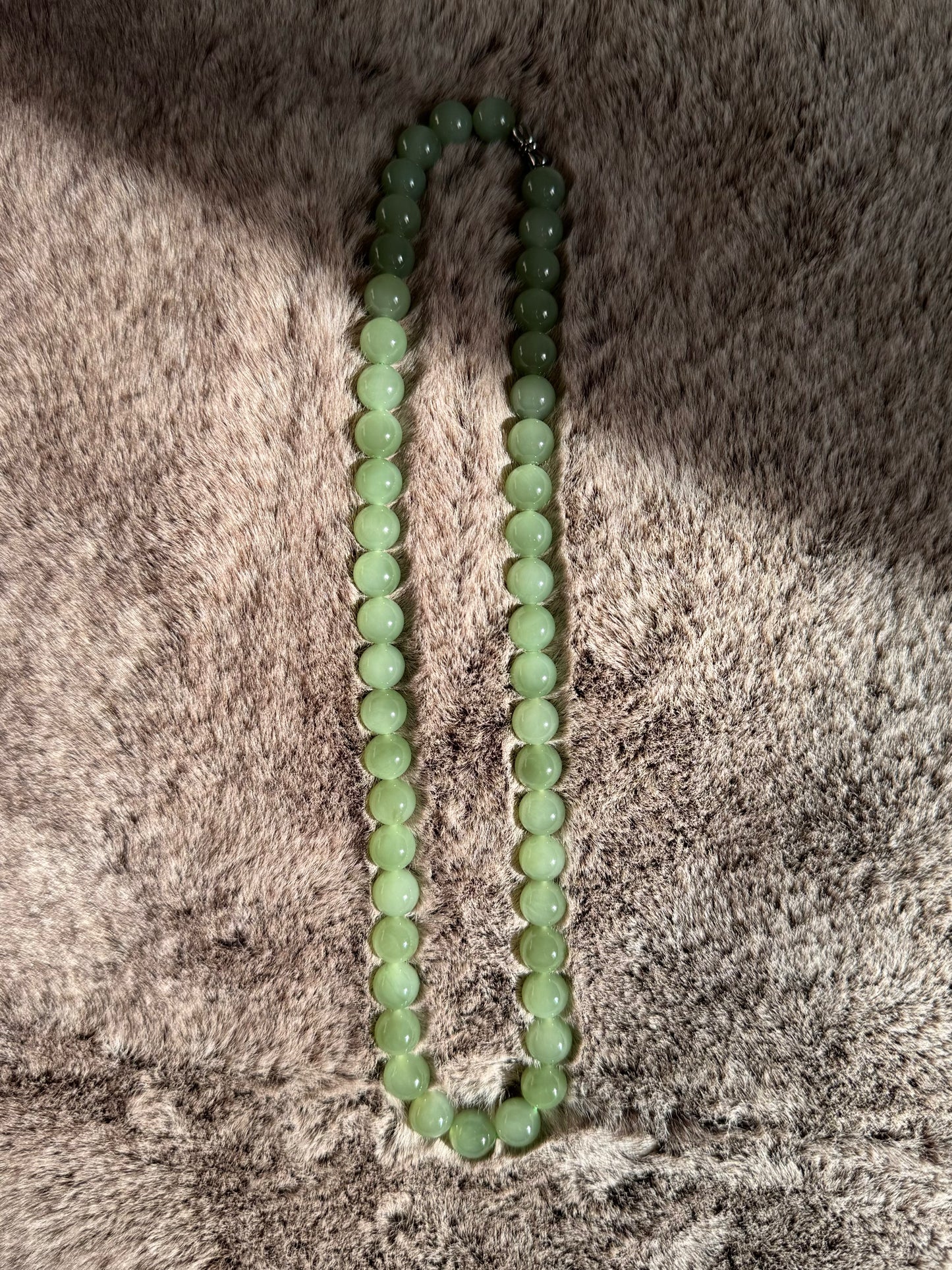 Green Jade Necklace | 9.5 mm Bead | Woman | 18inches mother's day gift