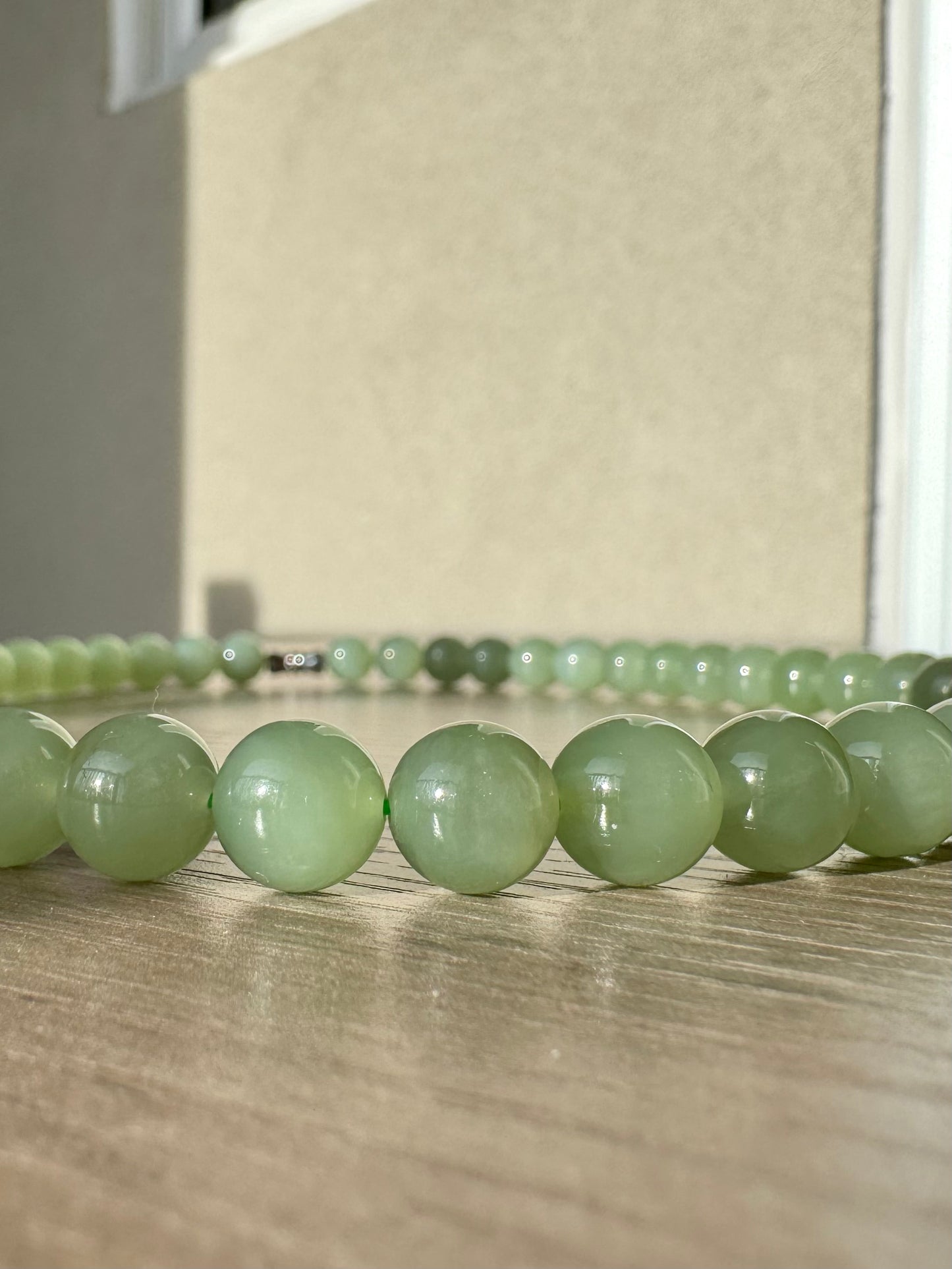 Green Jade Necklace | 9.5 mm Bead | Woman | 18inches mother's day gift