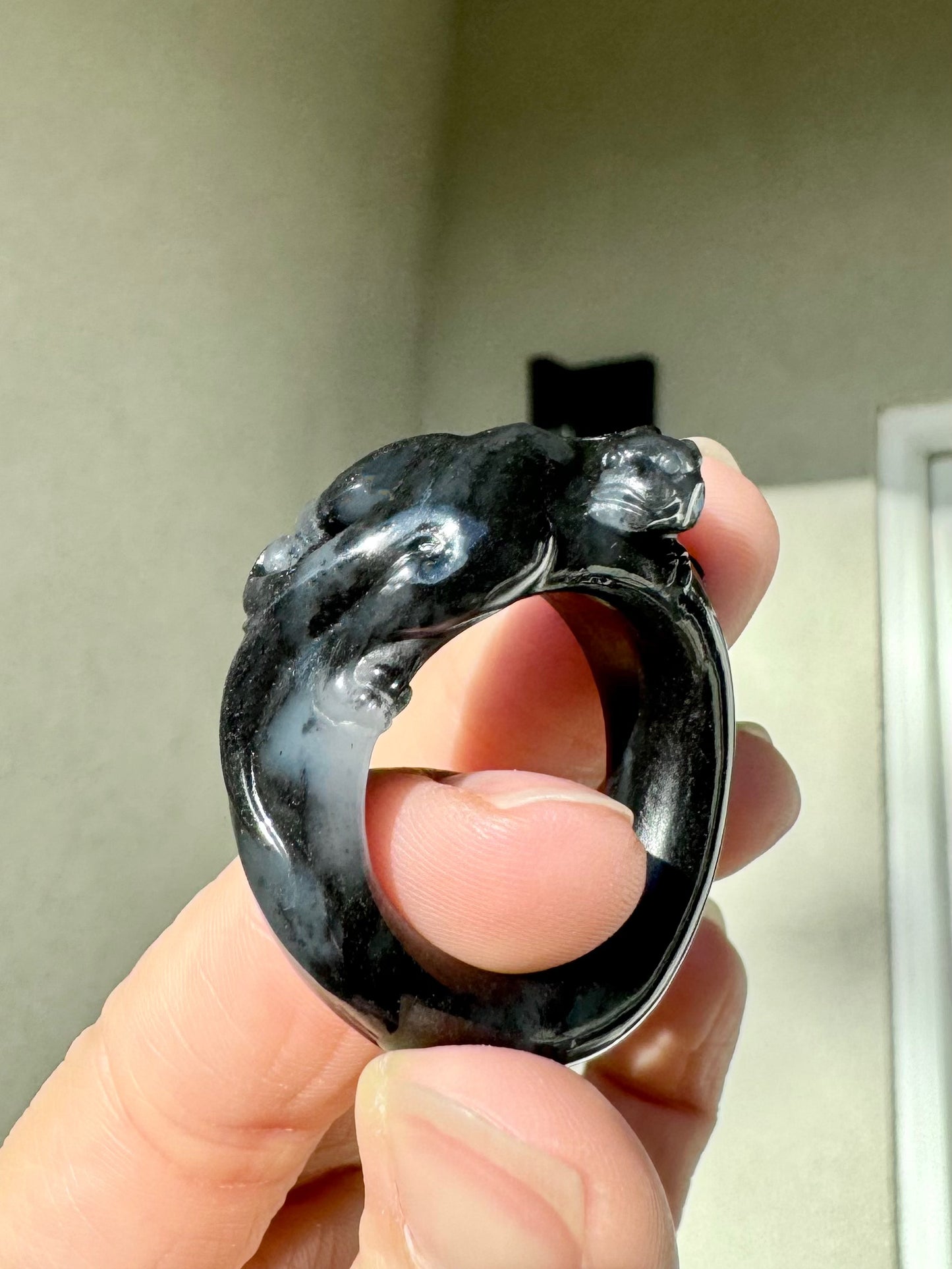 jade dragon thumb ring