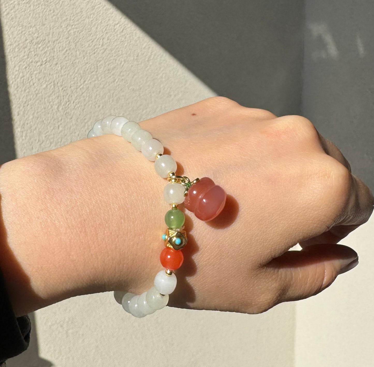 White Jade Beaded Bracelet for woman/ girls 7mm Beads with a lucky persimmon