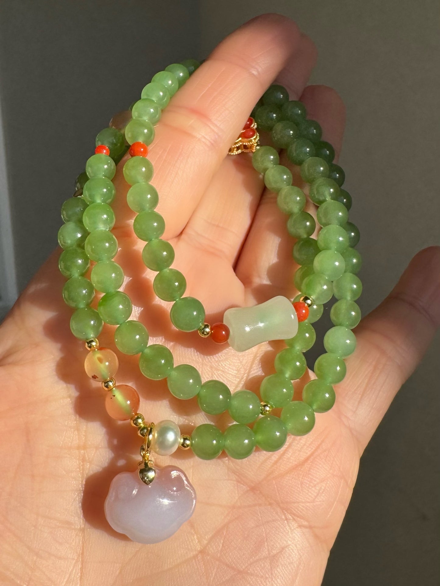 Natural Apple Green Nephrite Beaded Bracelet with Agate " Lucky cloud"